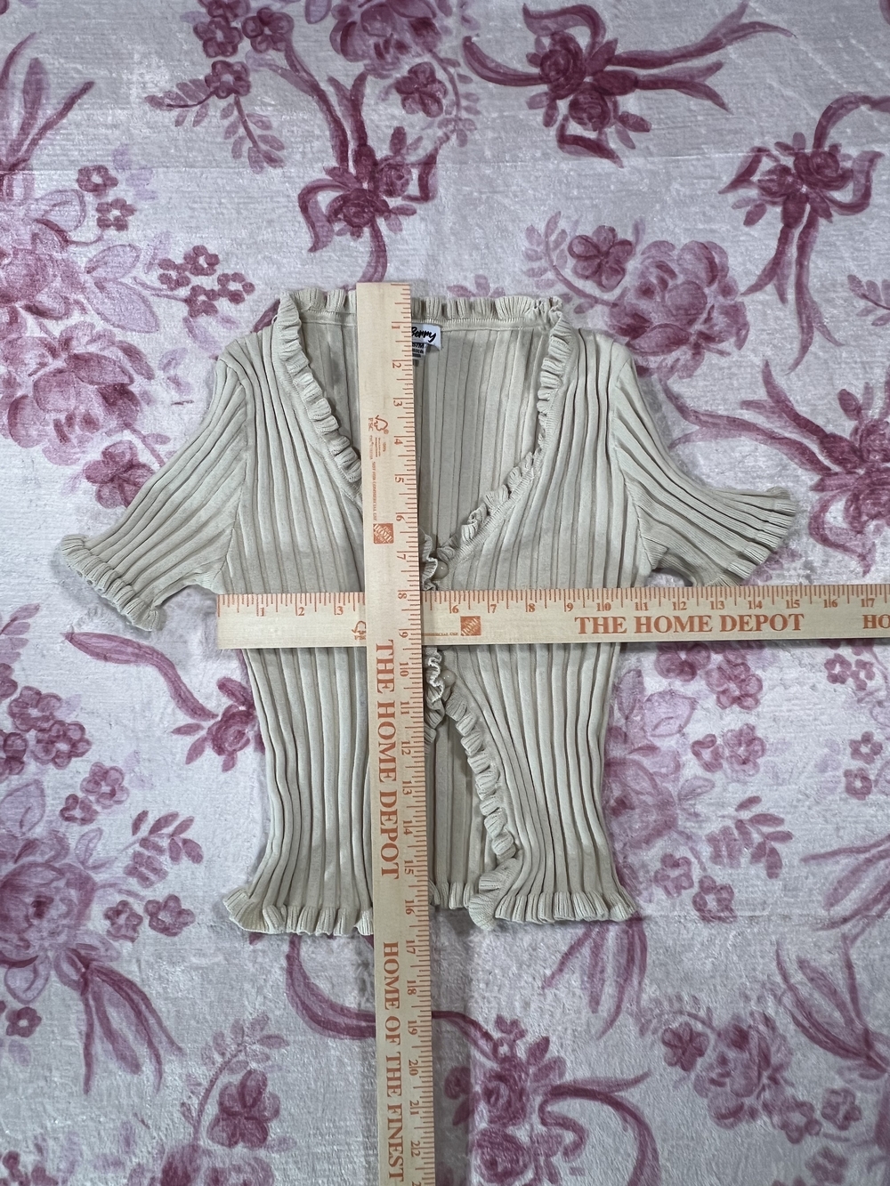 Ribbed Ruffle-Trim Beige Blouse‎ - Picture 4 of 6
